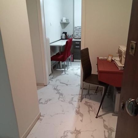 Apartamento Acropolis Within 10Min. Walk! Atenas Exterior foto