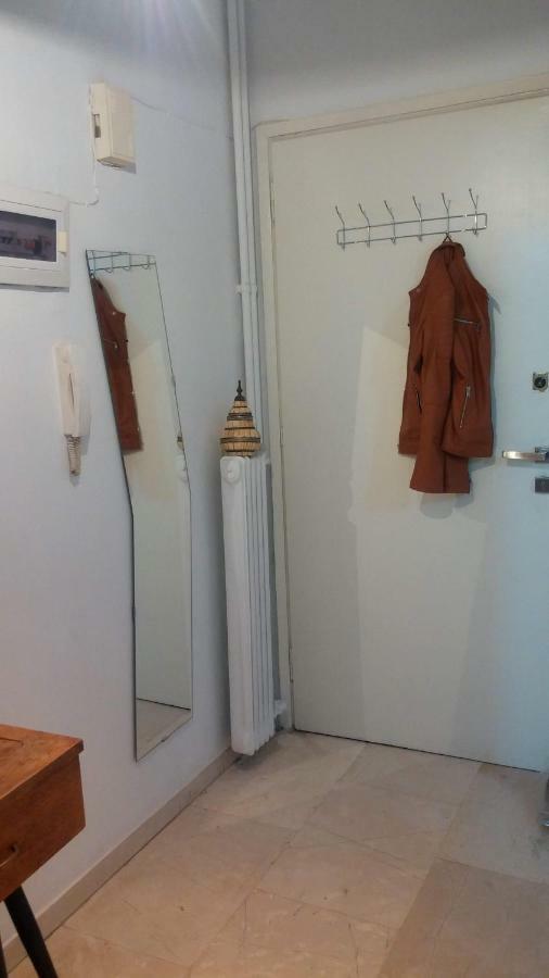 Apartamento Acropolis Within 10Min. Walk! Atenas Exterior foto